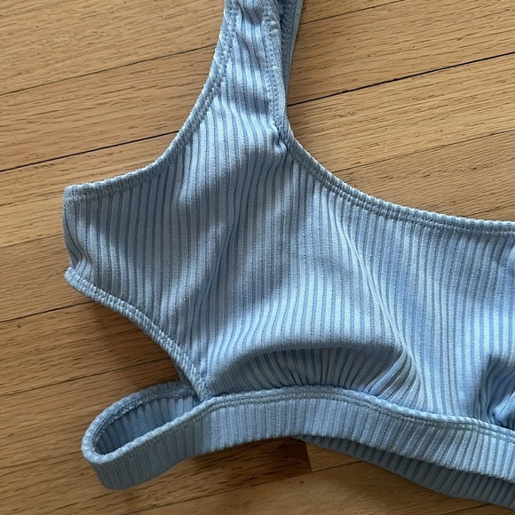 Forever 21 - Light Blue Ribbed Bikini Top - Size L - Picture 4 of 6